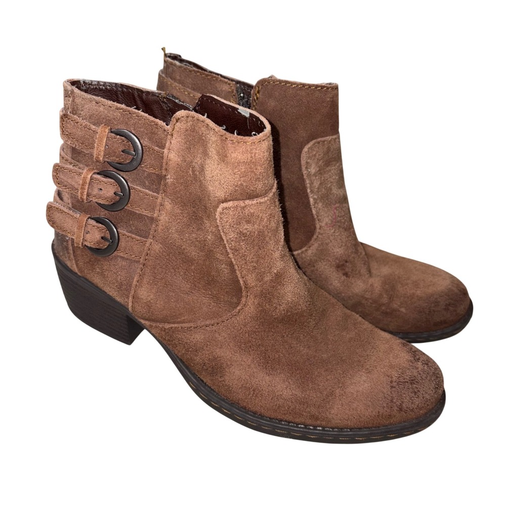 B.O.C. Born Concept Women Brown Suede Triple Buckle Ankle Boots Size 8.5M‎ flaw